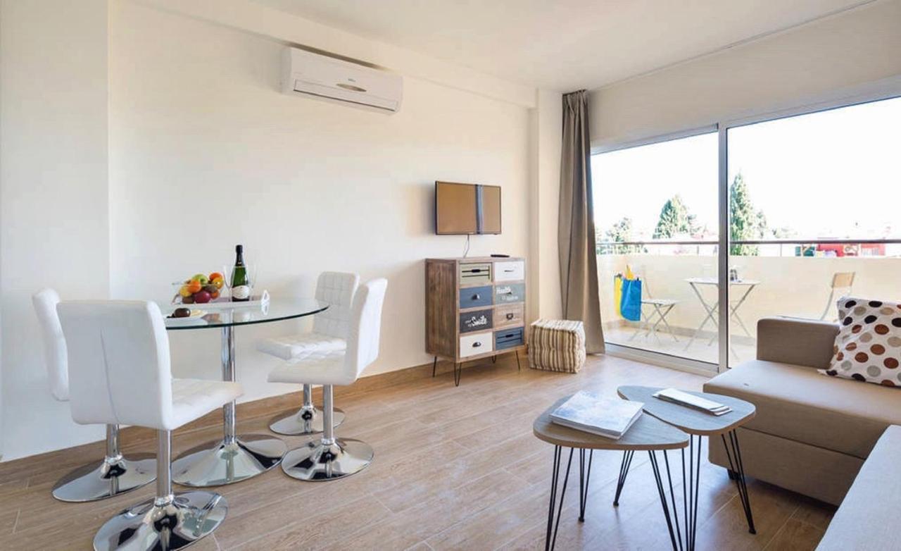 Apartment Club Playa Flores ตอร์เรโมลิโนส ภายนอก รูปภาพ